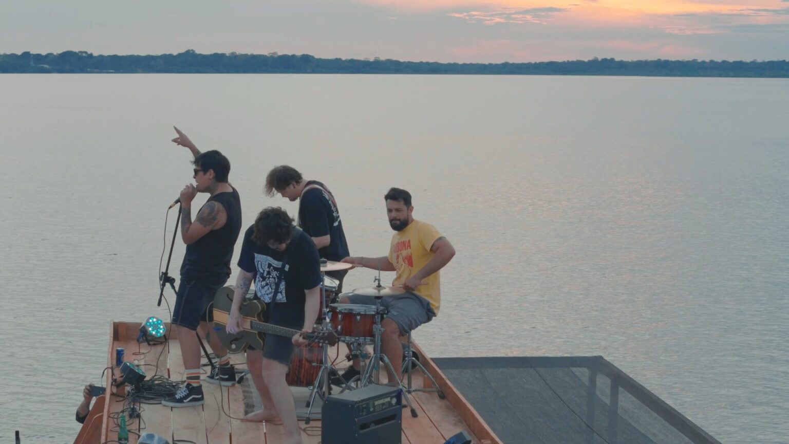 Banda Antiga Roll lança videoclipe “Maués” exaltando raízes amazônicas e a cena do rock independente