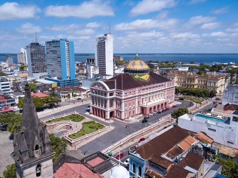 Programação oficial do aniversário de Manaus traz shows nacionais e o tradicional Boi Manaus 2025