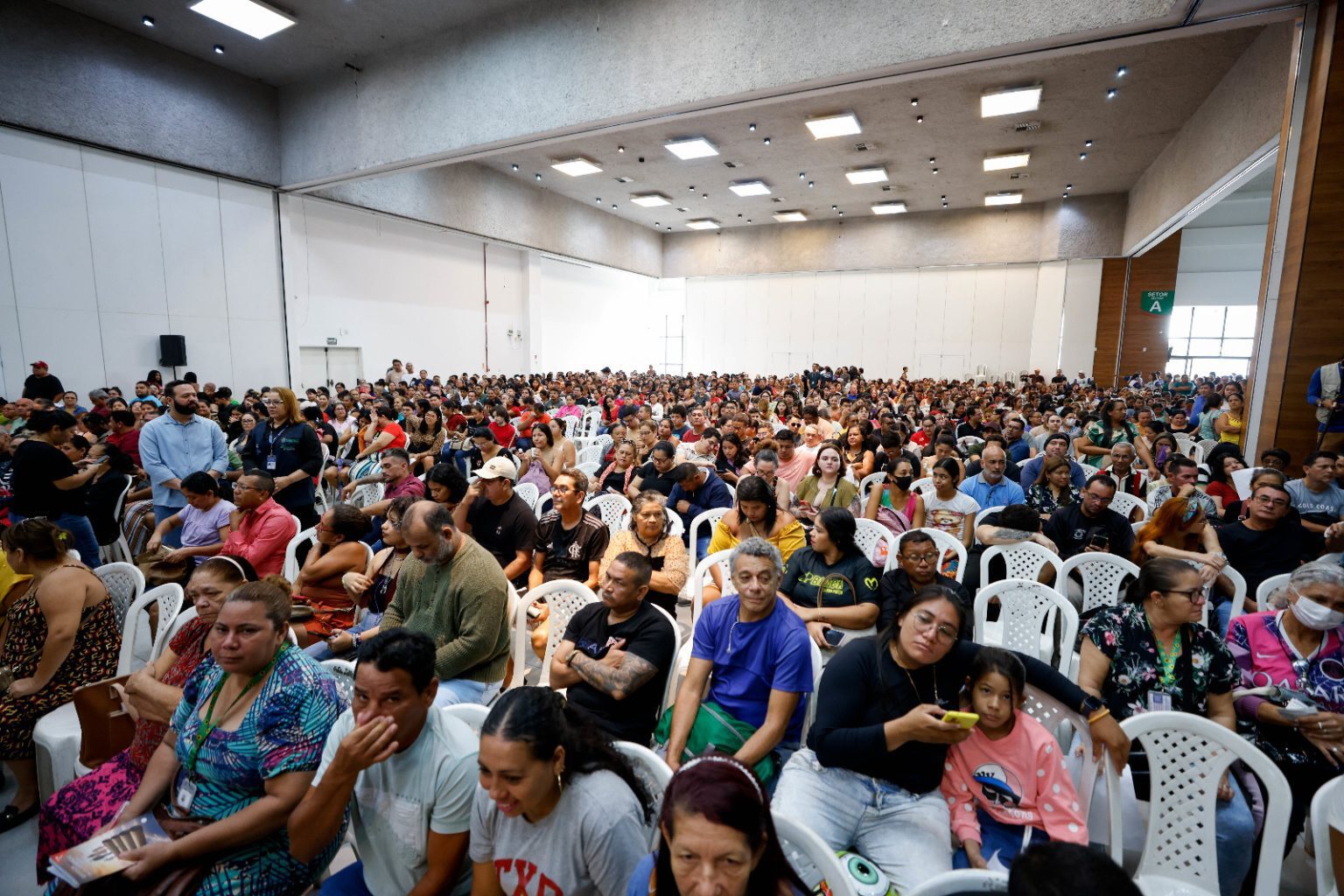 Wilson Lima inicia mutirão oftalmológico com mais de 12 mil atendimentos e entrega gratuita de óculos no Amazonas