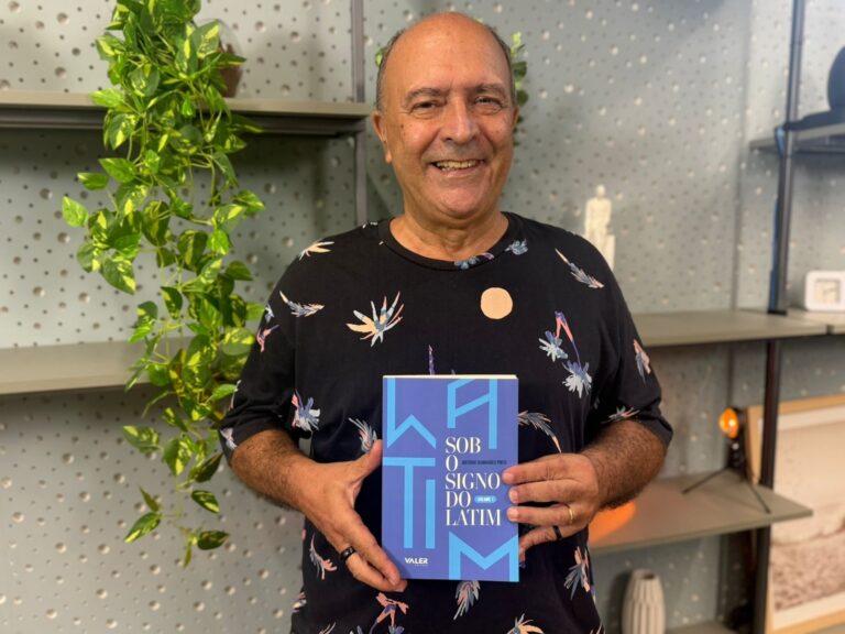 Renomado latinista e tradutor António Guimarães Pinto lança ‘Sob o Signo do Latim’, na Valer Teatro