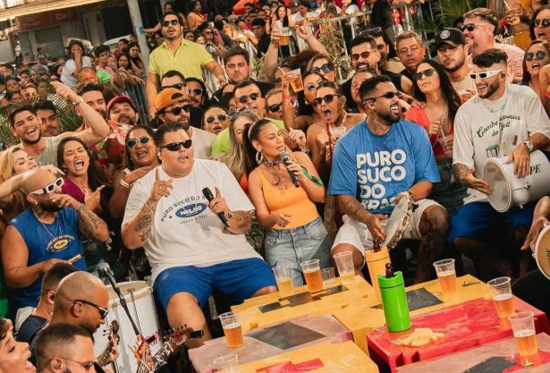 Simone Mendes e Menos é Mais se apresentam em Manaus no dia 25 de abril na Arena da Amazônia