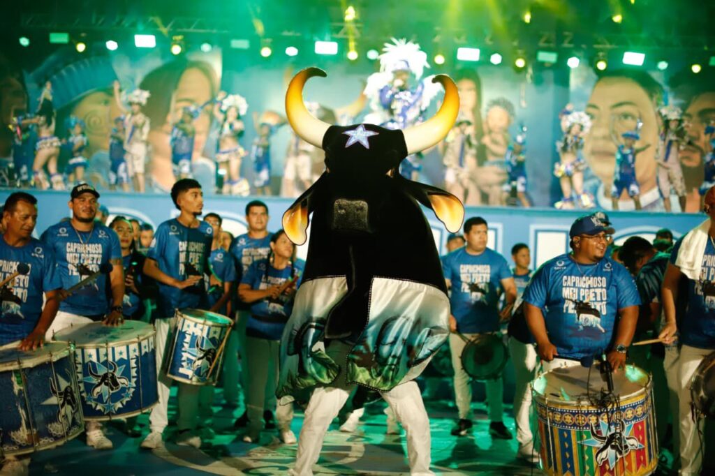 Boi Caprichoso abre temporada 2026 com 1º Rufar do Tambor no Curral Zeca Xibelão